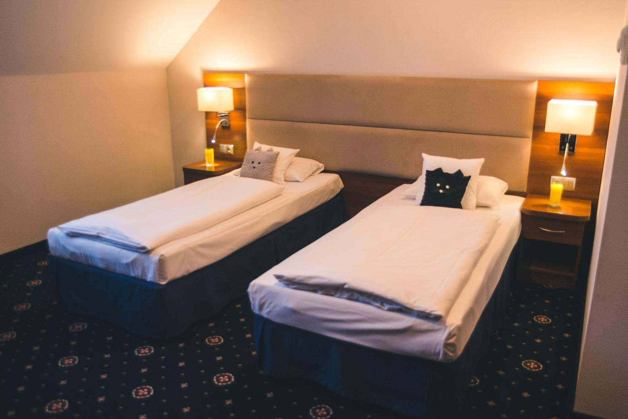 אינוואלד Parkhotel Lyson מראה חיצוני תמונה